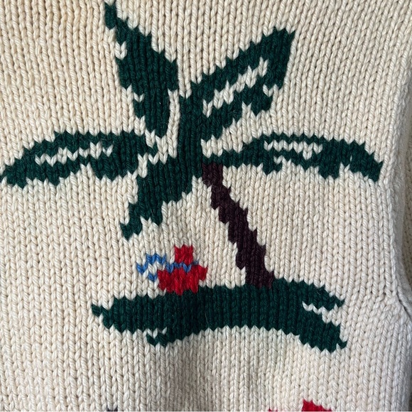 Vintage Cream Cardigan with Colorful Patterns - Picture 8 of 14